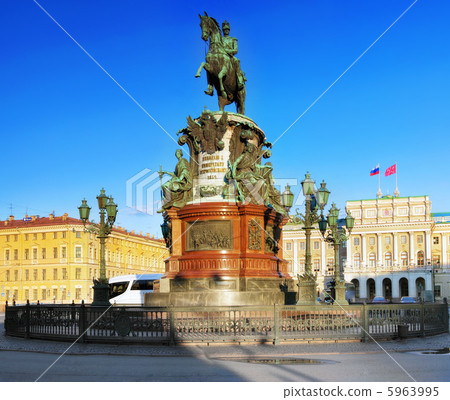 Monument Nikolas II 5963995