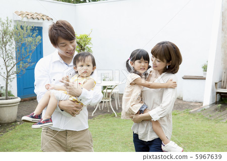 Family group 5967639