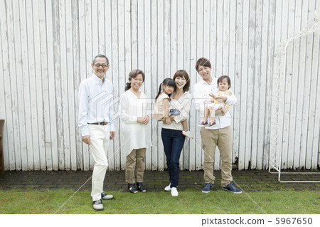 Third generation family group Third generation family group 5967650