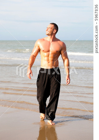 Strong young man portrait Strong young man portrait 5967836