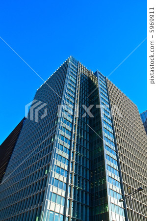 Skyscraper and blue sky (Chiyoda Ward, Tokyo) Skyscraper and blue sky (Chiyoda Ward, Tokyo) 5969911