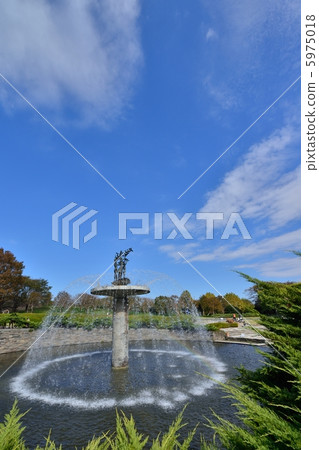 噴泉秋季天氣 5975018