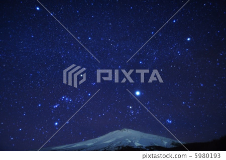 富士和冬天的星座 5980193