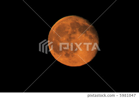 Full moon and crater live photo shooting with super telephoto 800 mm No trimming 5981047