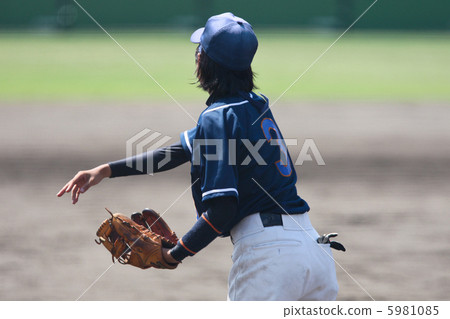 Women's baseball 5981085