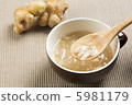 Ginger soup 5981179