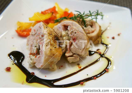 Various mushrooms and paste of mascarpone and chicken wrapped in raw ham Involtini with balsamico sauce 5981208
