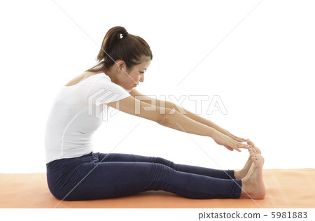 Women training 5981883