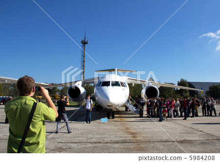Antonov An-158 5984208