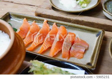 Yamame生魚片 5985231