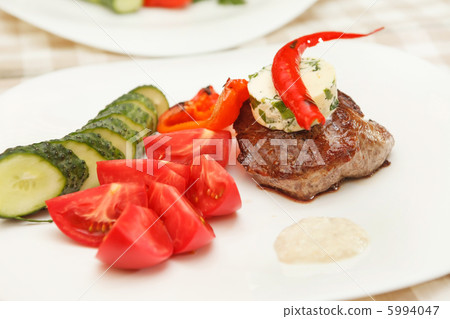 steak with fresh vegetables steak with fresh vegetables 5994047