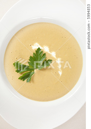 Onion Cream Soup 5994853