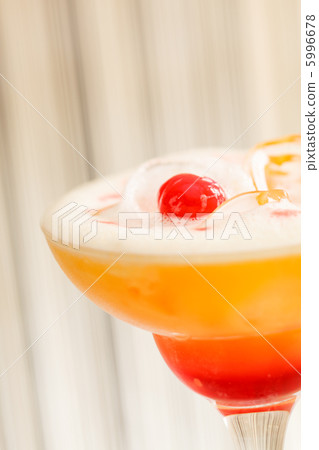 summer cocktail 5996678