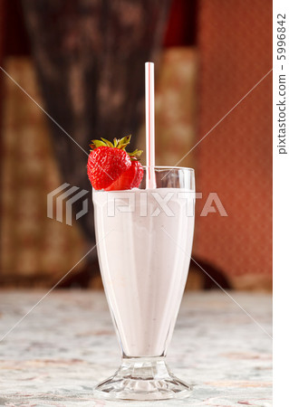 strawberry smoothie strawberry smoothie 5996842