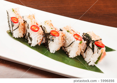 creative sushi 5996898