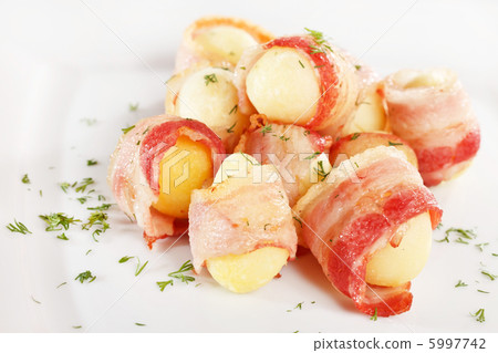 potatoes with bacon potatoes with bacon 5997742
