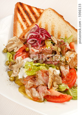 bacon with vegeatables and toasts bacon with vegeatables and toasts 5998133