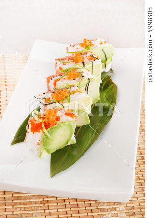 tasty sushi with avocado 5998303