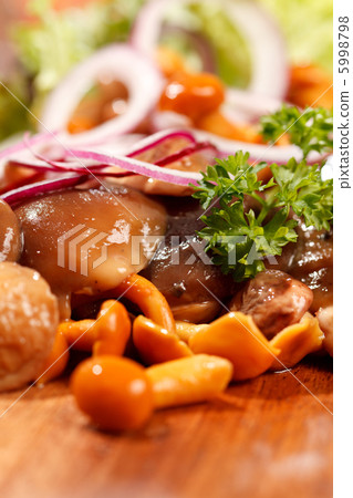 tasty appetizer 5998798