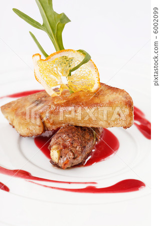 foie gras with sauce foie gras with sauce 6002099