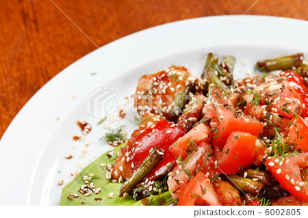 meat with vegetables meat with vegetables 6002805