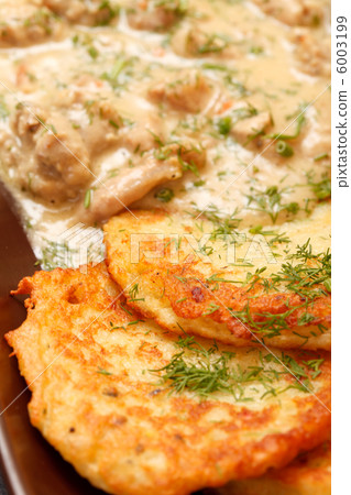 potato pancakes potato pancakes 6003199