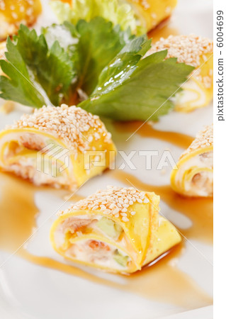 Omelet rolls 6004699