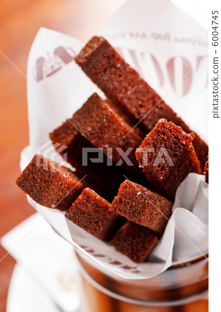crunchy breadsticks crunchy breadsticks 6004745