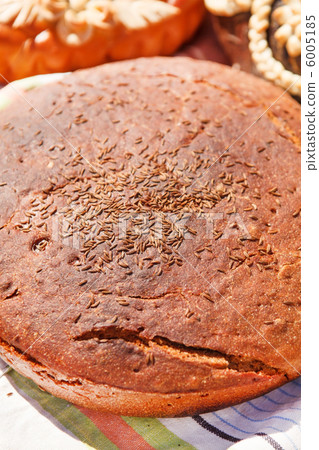 fresh homemade bread 6005185