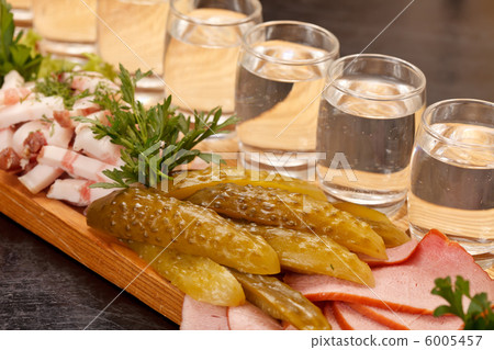 .Celebratory table .Celebratory table 6005457