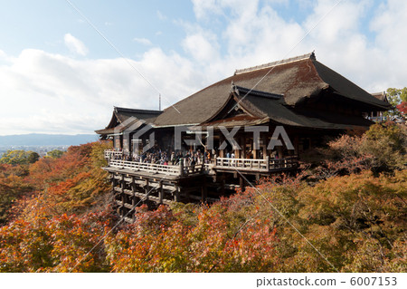 Main hall of Kyoto Otayama / Kiyomizudera in the autumn (stage of Shimizu) 6007153