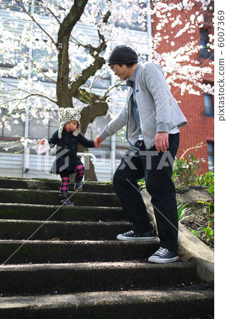 Cherry-blossom viewing  6007369
