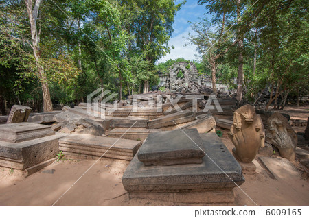 Ruins of Beng Mealea, Angkor, Cambodia Ruins of Beng Mealea, Angkor, Cambodia 6009165