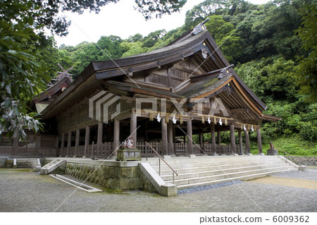 From Miho Shrine left hand 6009362