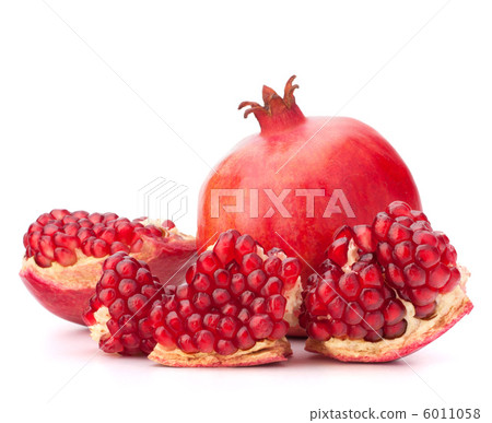 Ripe pomegranate fruit 6011058