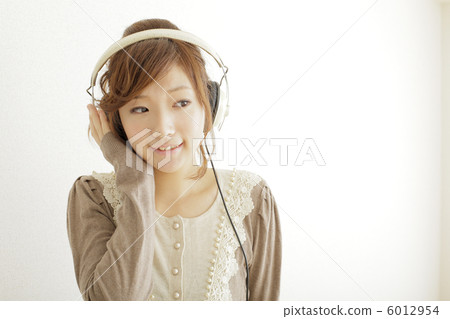 music, musical, earbud 6012954