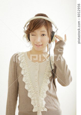 音樂 白領 ol 6012956