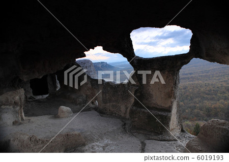 Mountain. Cave city Eski-Kermen, Crimea, Ukraine VI-XIV centurie 6019193