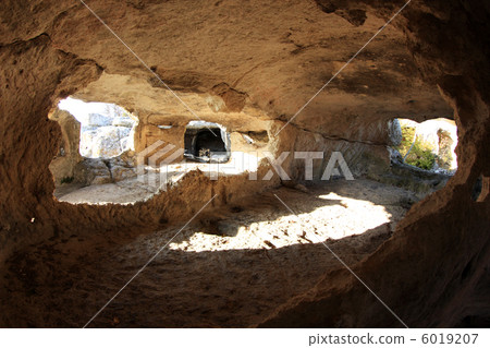 Mountain. Cave city Eski-Kermen, Crimea, Ukraine VI-XIV centurie 6019207