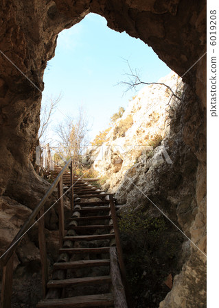 Mountain. Cave city Eski-Kermen, Crimea, Ukraine VI-XIV centurie 6019208