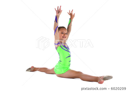 Young teen gymnast doing split in green costume Young teen gymnast doing split in green costume 6020209