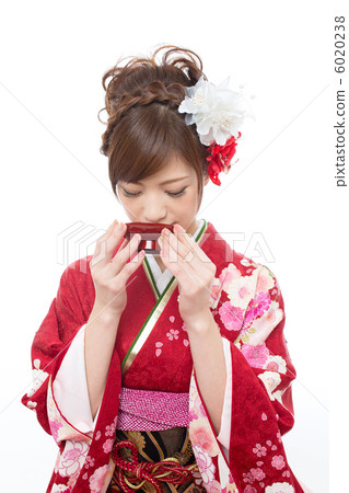 長袖和服的女人 長袖和服的女人 6020238
