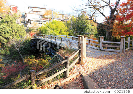 秋天Saruibashi 6021566
