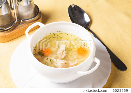 Chicken broth 6023369