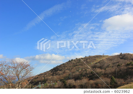 Ch'asuyama高原在深秋 6023962