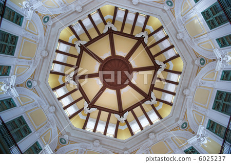 In Tokyo station Marunouchi station building dome 6025237