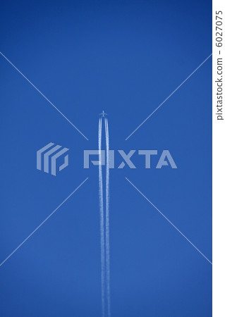 Airplane cloud in the blue sky 6027075