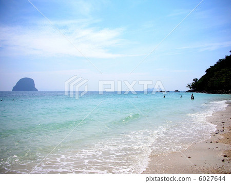 There was still such an island! Beautiful beach in Thailand's hidden remote island ngai island (Hi Island) There was still such an island! Beautiful beach in Thailand's hidden remote island ngai island (Hi Island) 6027644