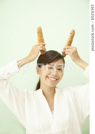 Bread and ladies Bread and ladies 6028365