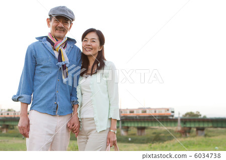 Senior couple portrait Senior couple portrait 6034738